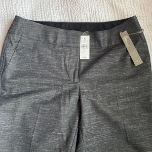 NWT charcoal skinny ankle pant Loft size 6.